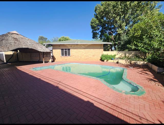 3 BEDROOM HOUSE FOR SALE IN VANDERBIJLPARK CW 3